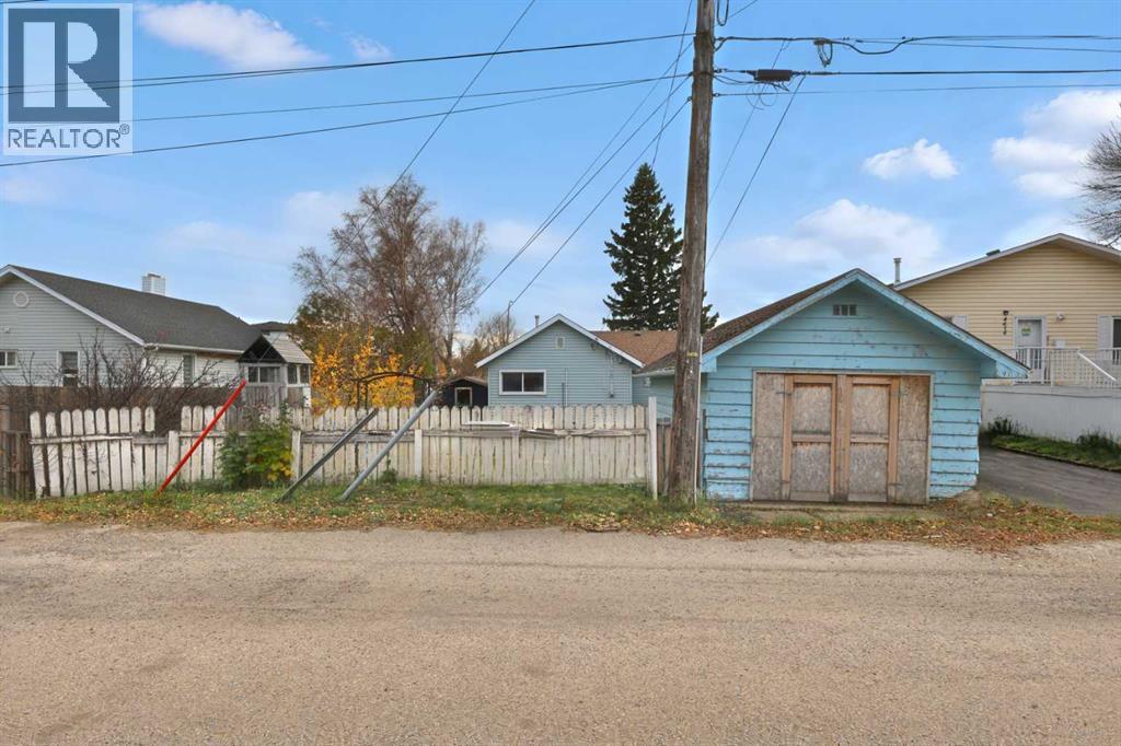 4610 47 Street, Olds — photo 31