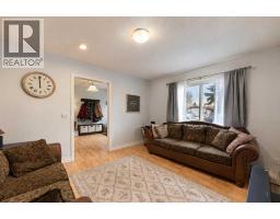4pc Bathroom - 4610 47 Street, Olds, AB T4H1C6 Photo 6