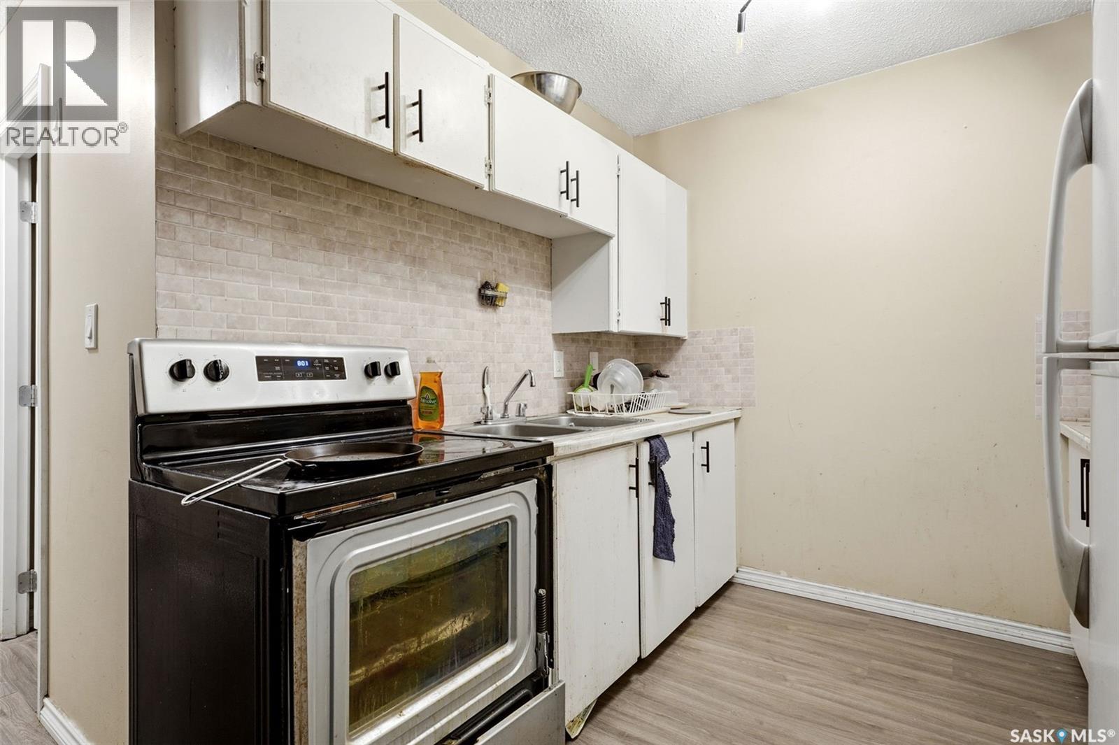 434 Halifax STREET, Regina — photo 7
