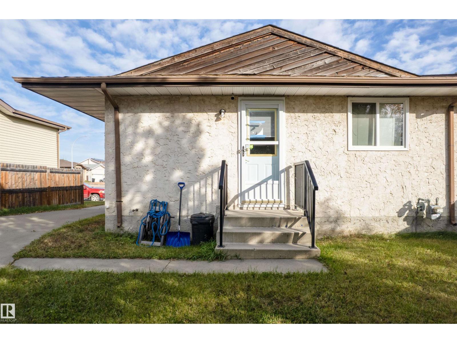 9224 82 Street, Pineview Fort Sask. — photo 14 of 30: Property photo