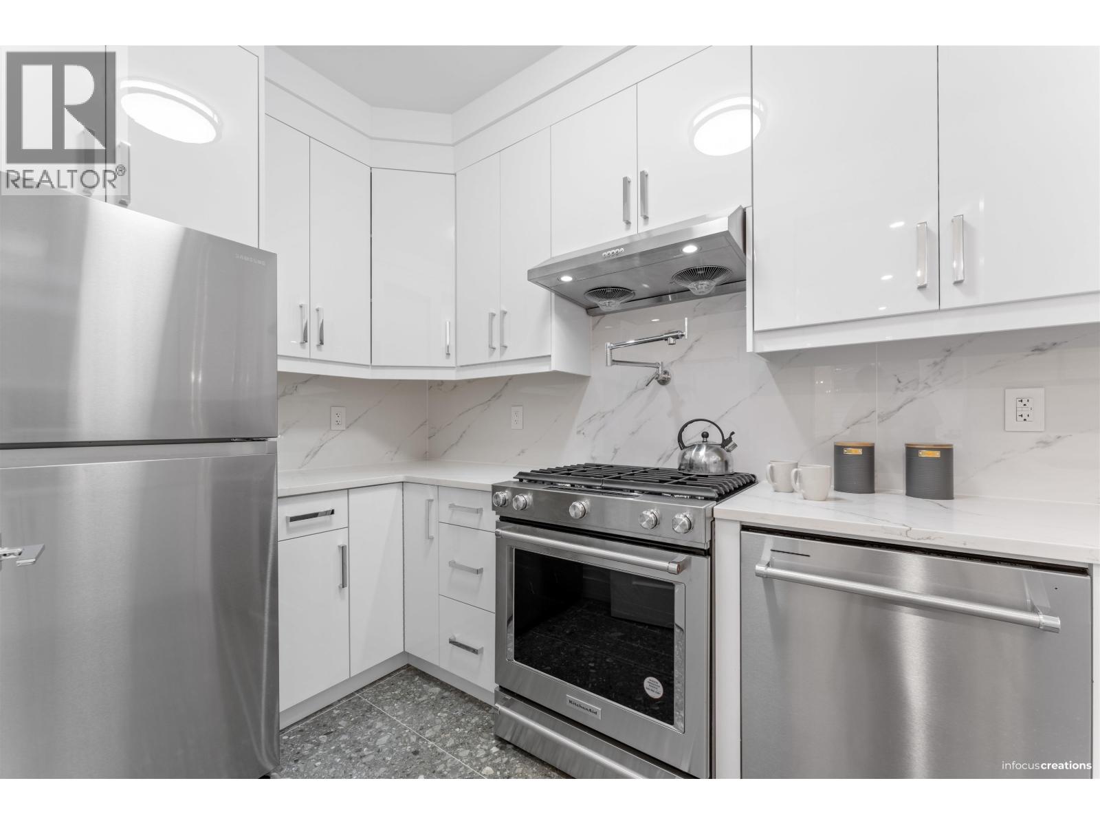 5754 16A AVENUE, Delta - Image 1