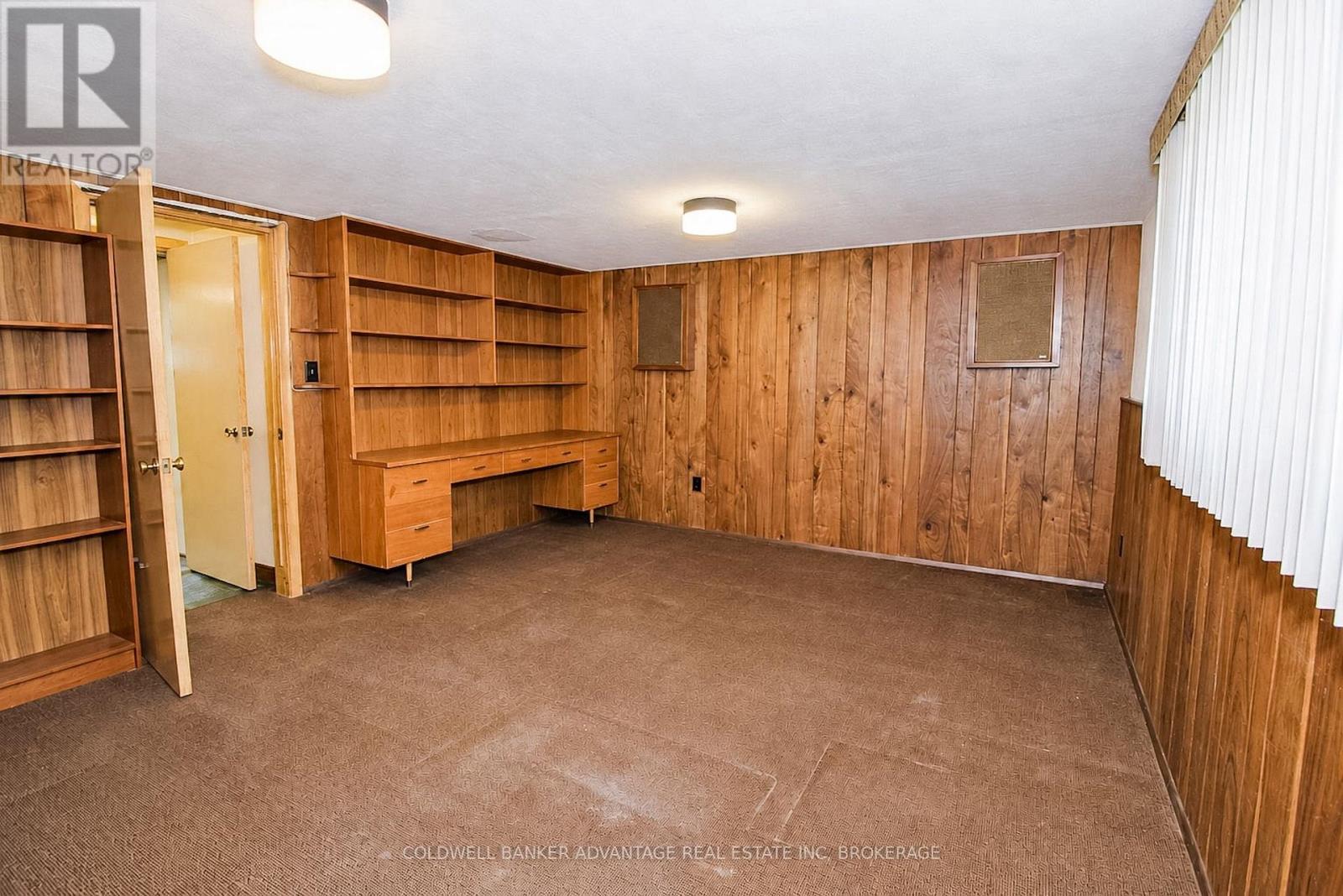 490 NIAGARA STREET - 26