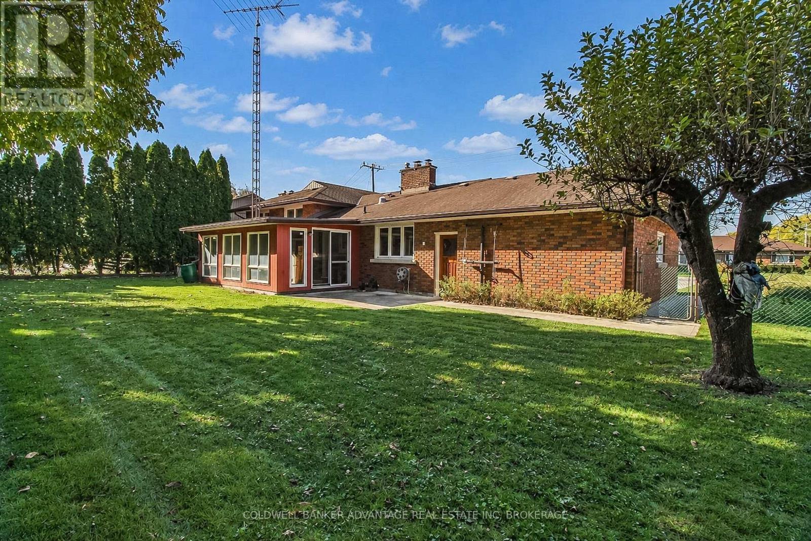 490 NIAGARA STREET - 34