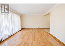Living room - 490 Niagara Street, St  Catharines, ON L2M3P5 Photo 6