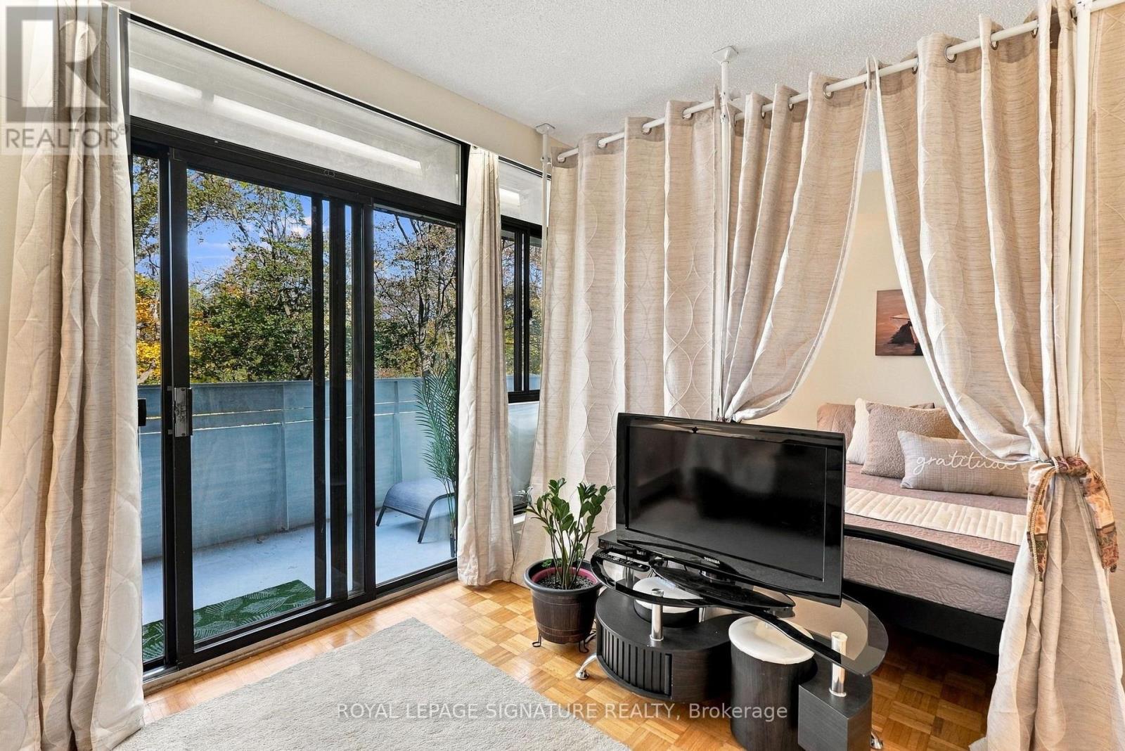 5-410- 50 Old Kingston Road, Toronto, ON photo 10