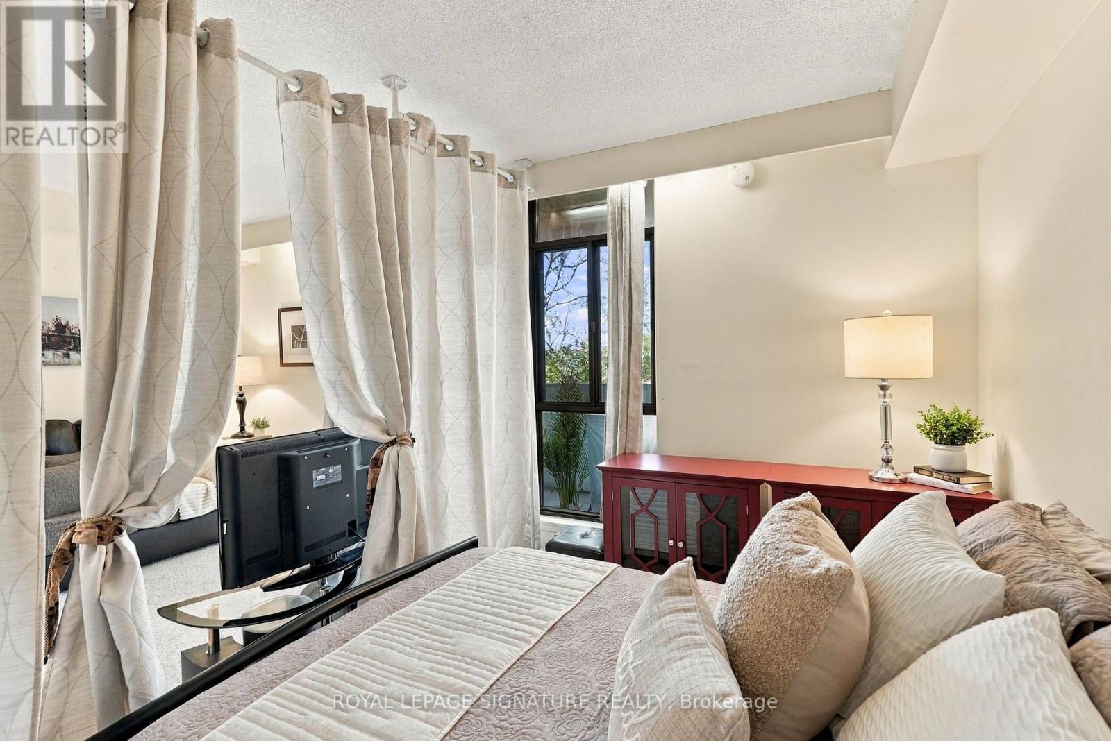 5-410- 50 Old Kingston Road, Toronto, ON photo 14
