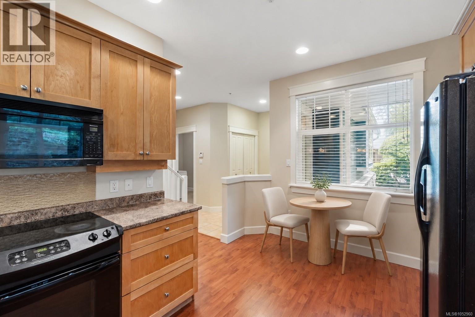 6347 Pinewood Lane, Nanaimo - Image 1