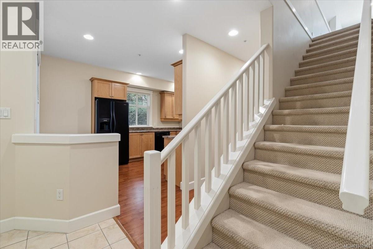 6347 Pinewood Lane, Nanaimo - Image 1