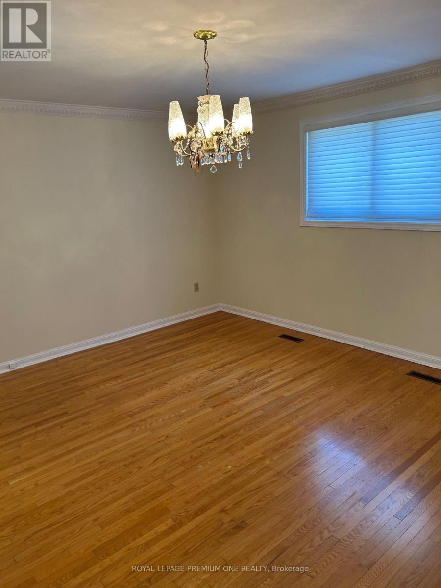 36 WINDSOR ROAD - 12