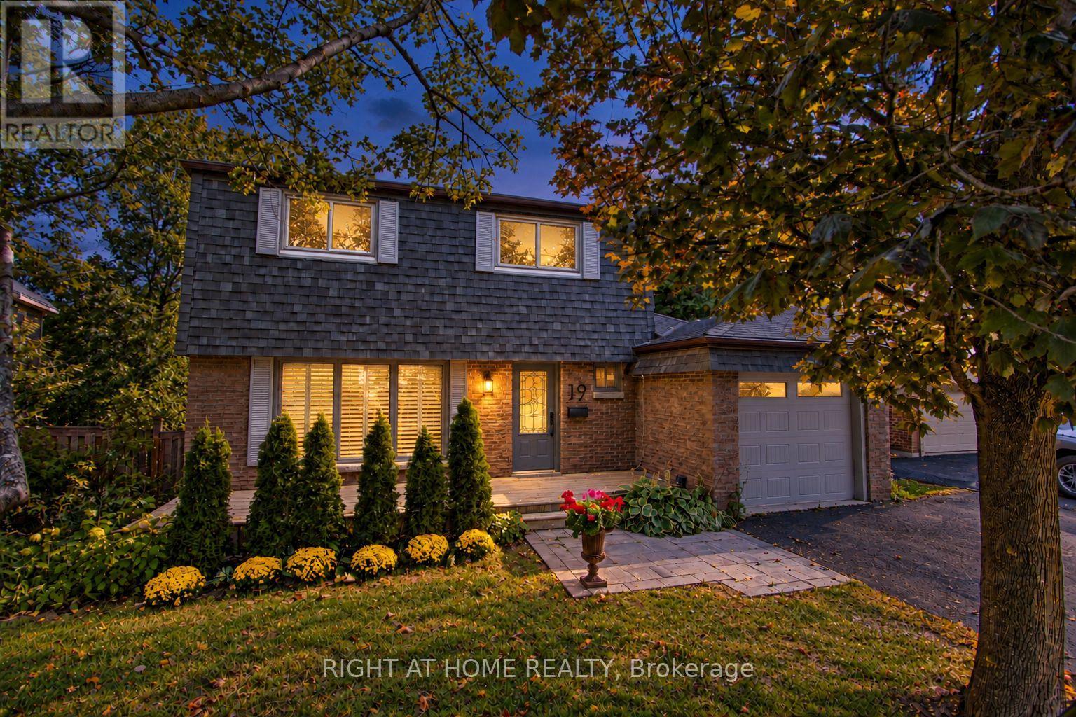 19 Clara Street, Orangeville, ON photo 44