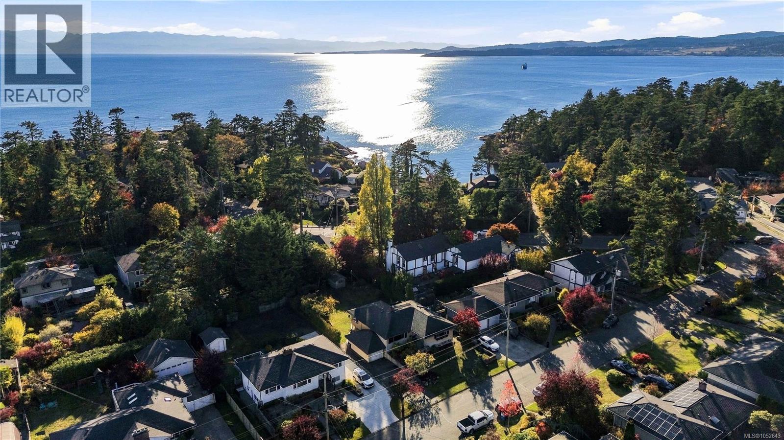  1161 Hadfield Avenue, Esquimalt