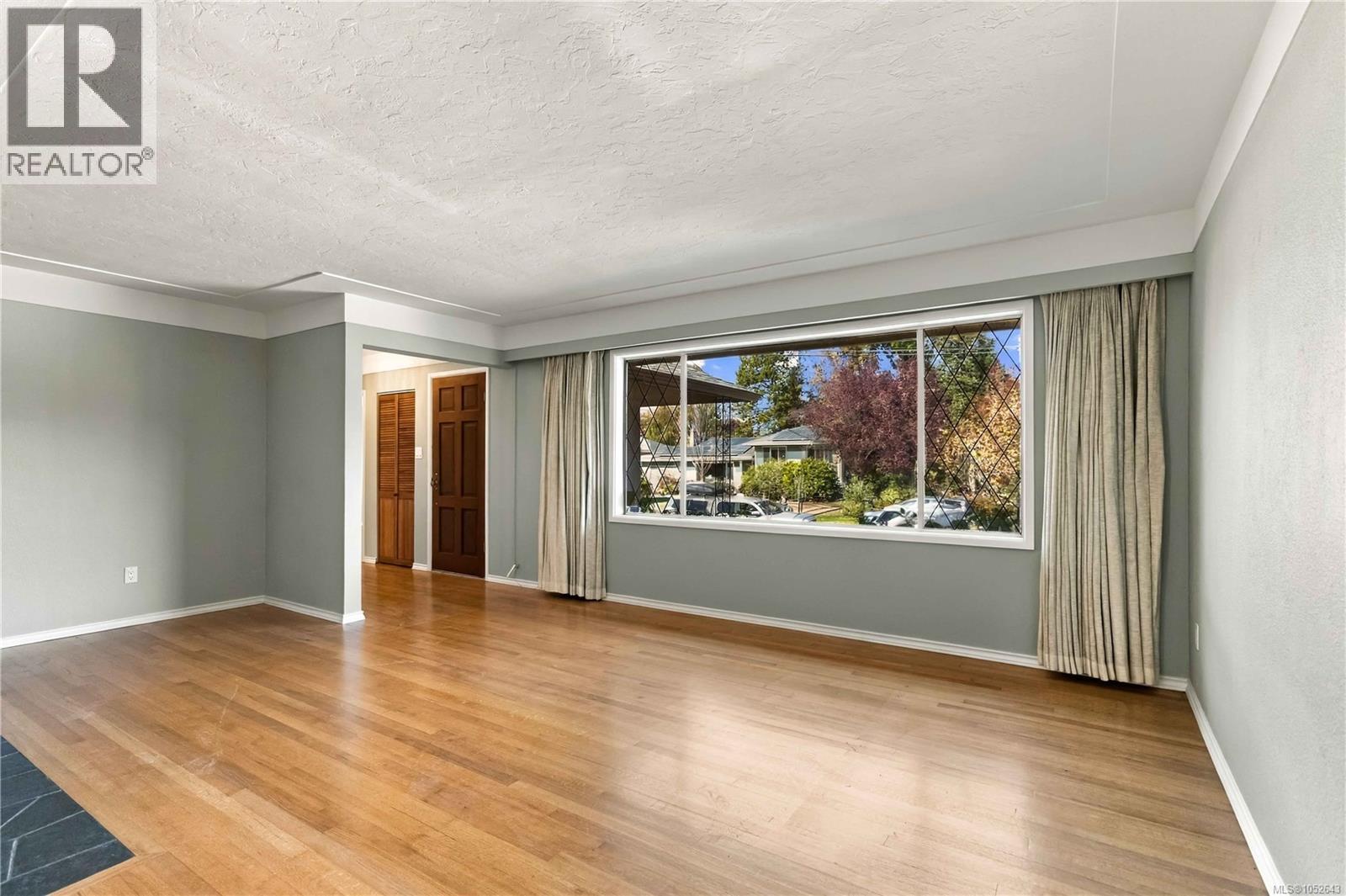  1161 Hadfield Avenue, Esquimalt