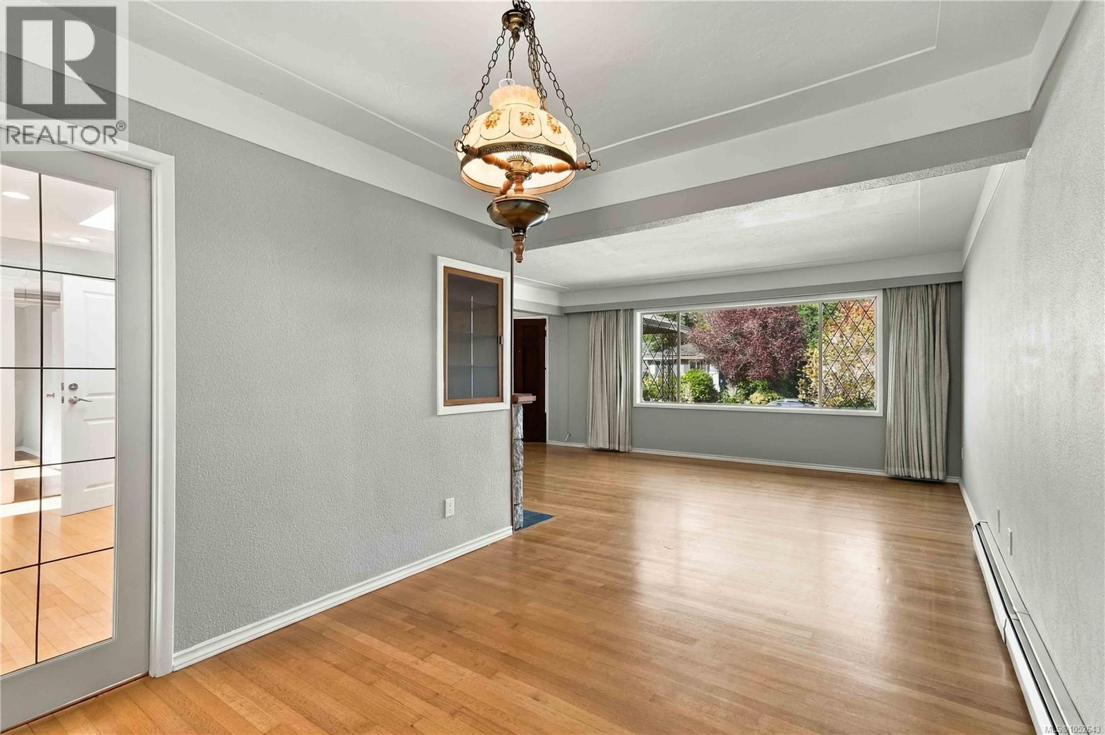  1161 Hadfield Avenue, Esquimalt