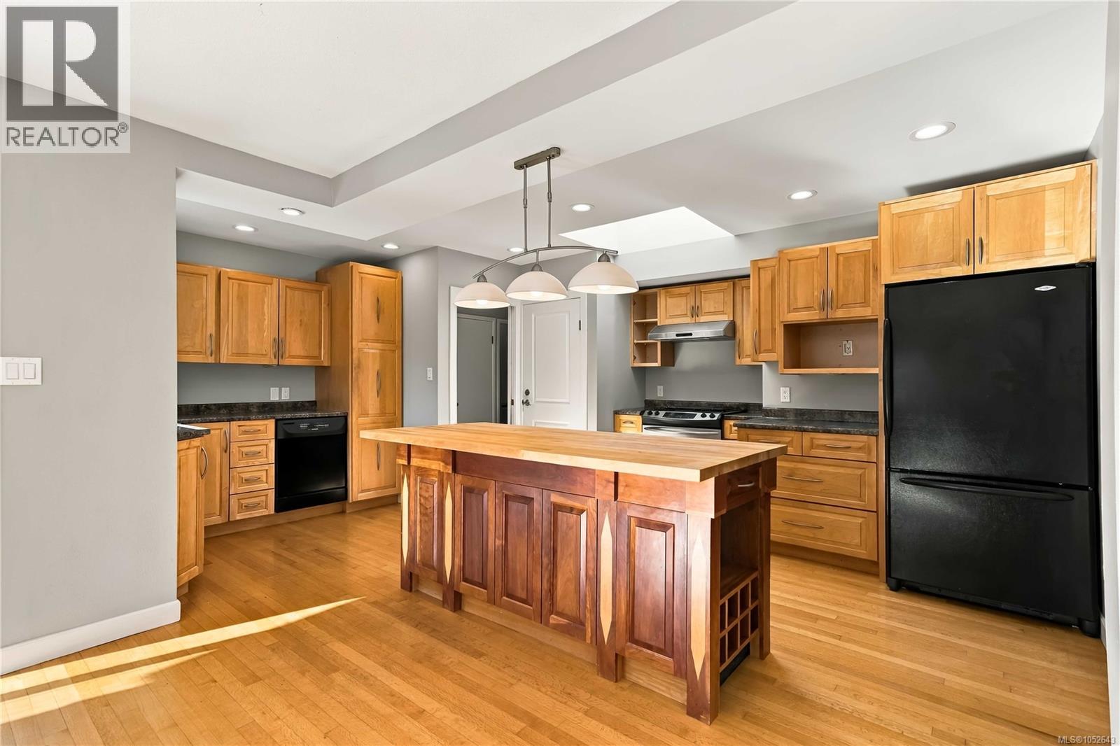  1161 Hadfield Avenue, Esquimalt