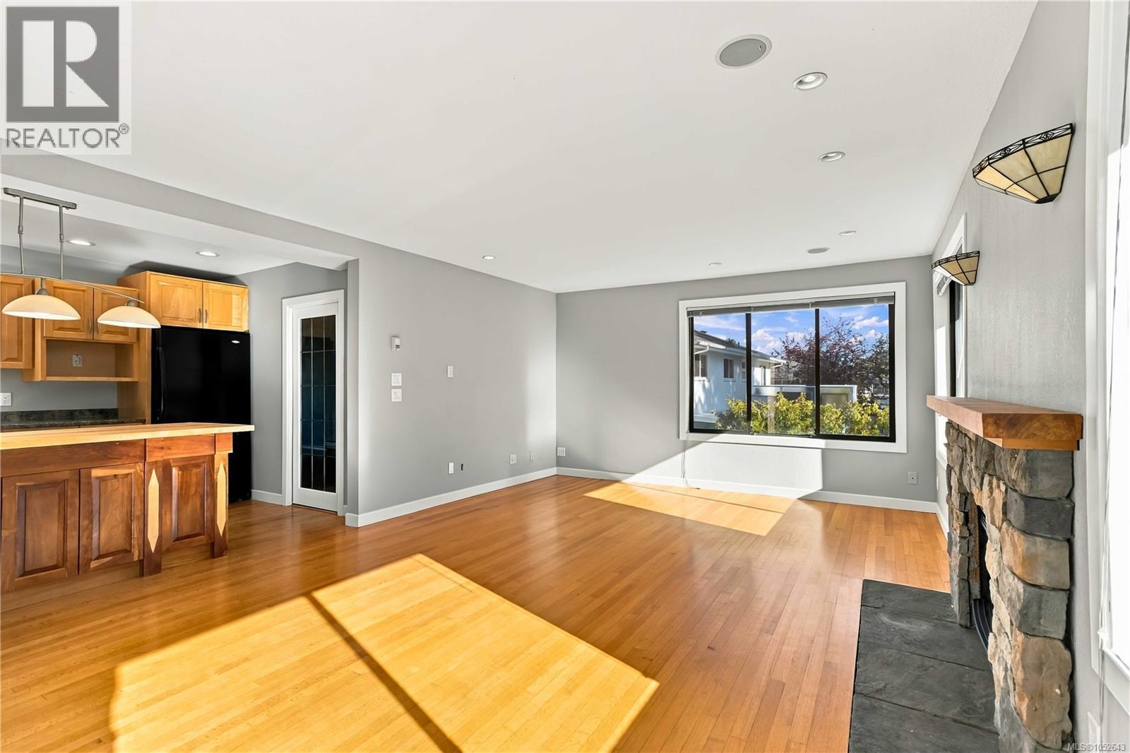  1161 Hadfield Avenue, Esquimalt