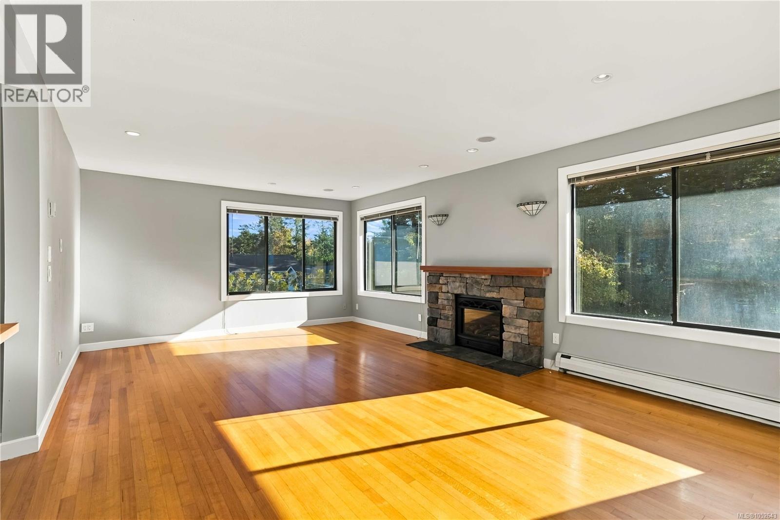  1161 Hadfield Avenue, Esquimalt