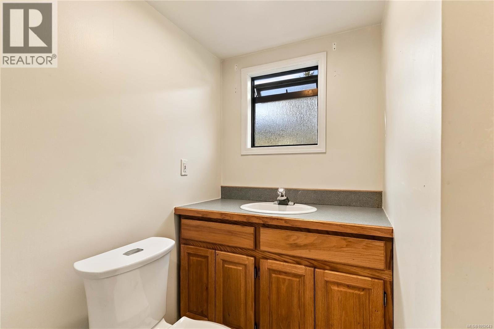  1161 Hadfield Avenue, Esquimalt