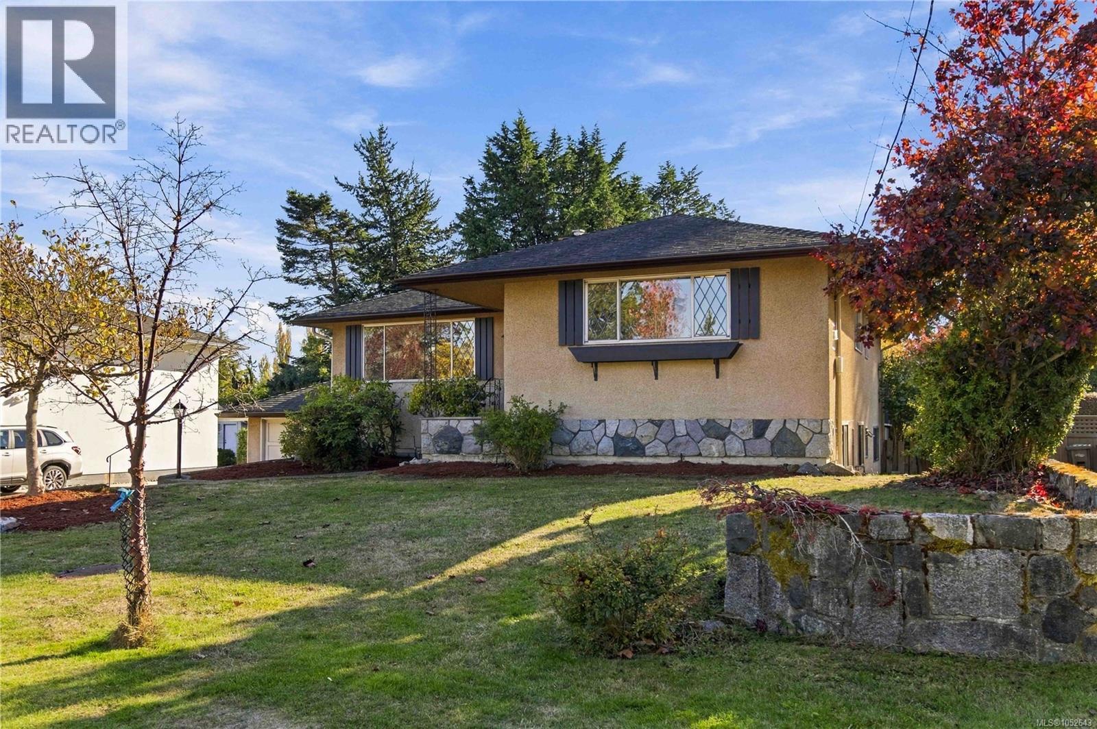  1161 Hadfield Avenue, Esquimalt