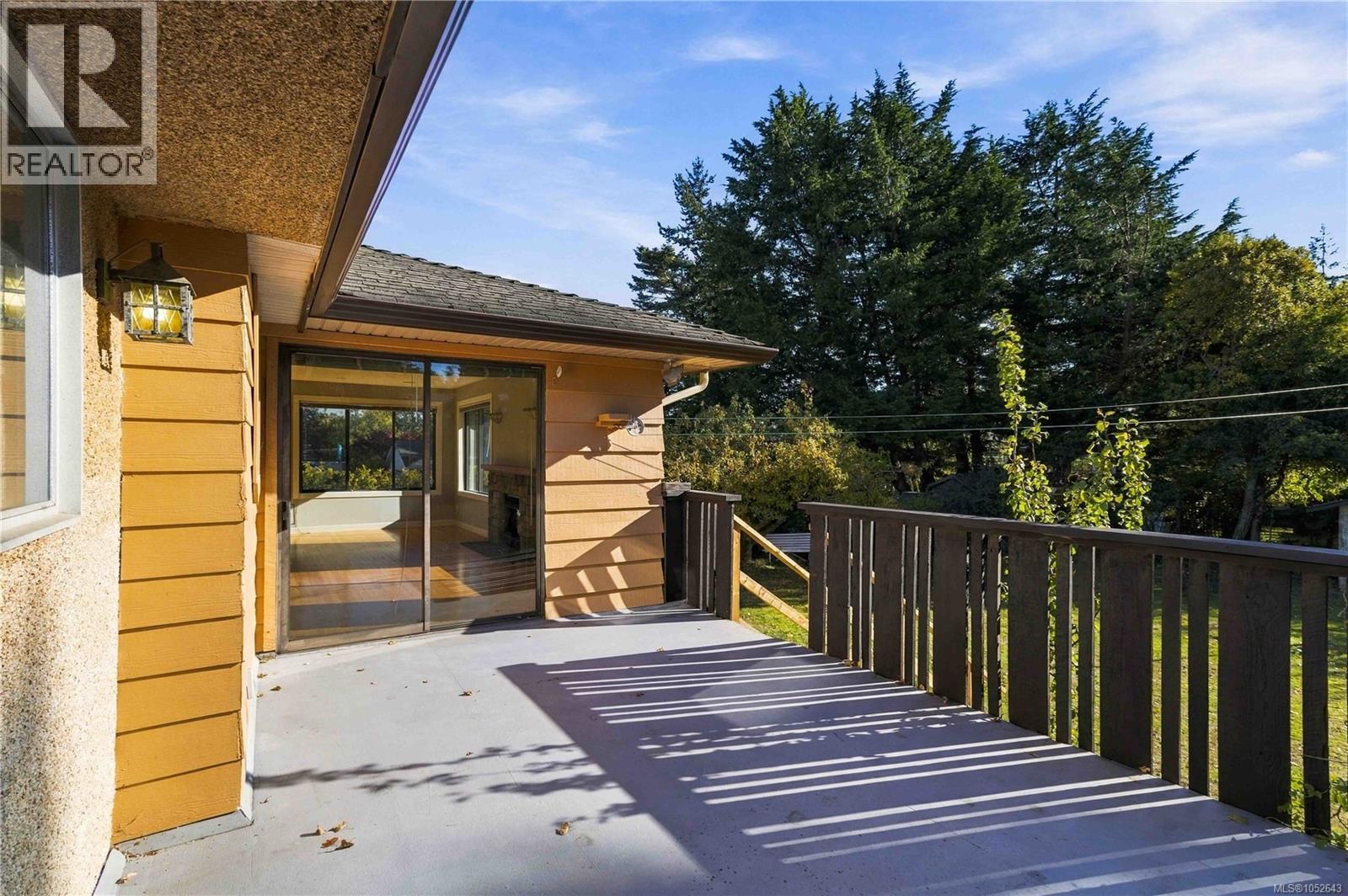  1161 Hadfield Avenue, Esquimalt