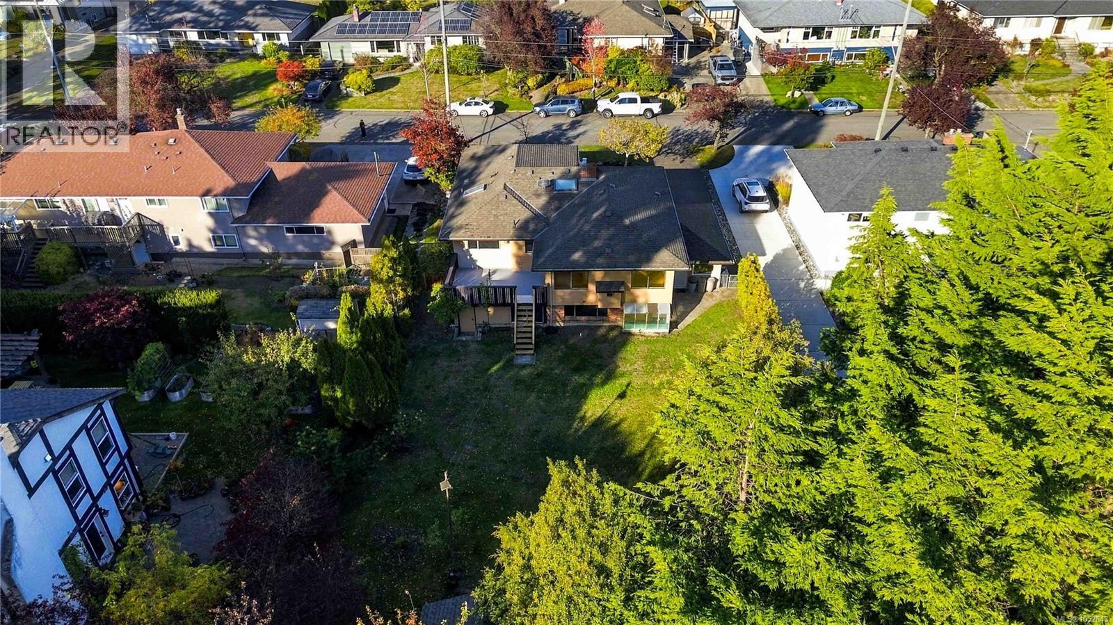  1161 Hadfield Avenue, Esquimalt