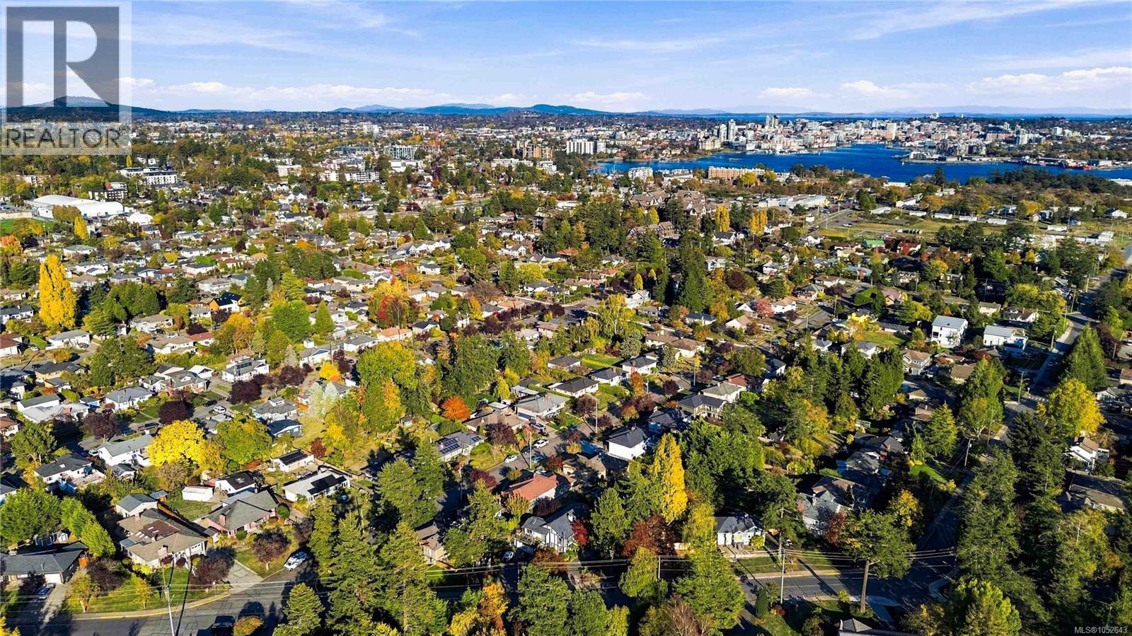 1161 Hadfield Avenue, Esquimalt