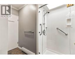1161 Hadfield Ave, Esquimalt, BC V9A5N8 Photo 34