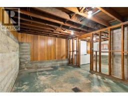 1161 Hadfield Ave, Esquimalt, BC V9A5N8 Photo 49