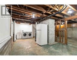 1161 Hadfield Ave, Esquimalt, BC V9A5N8 Photo 52