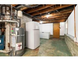 1161 Hadfield Ave, Esquimalt, BC V9A5N8 Photo 53