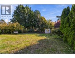 1161 Hadfield Ave, Esquimalt, BC V9A5N8 Photo 64