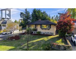 1161 Hadfield Ave, Esquimalt, BC V9A5N8 Photo 66
