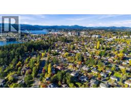 1161 Hadfield Ave, Esquimalt, BC V9A5N8 Photo 76