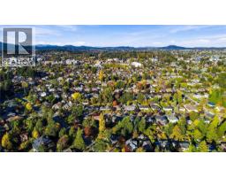 1161 Hadfield Ave, Esquimalt, BC V9A5N8 Photo 77