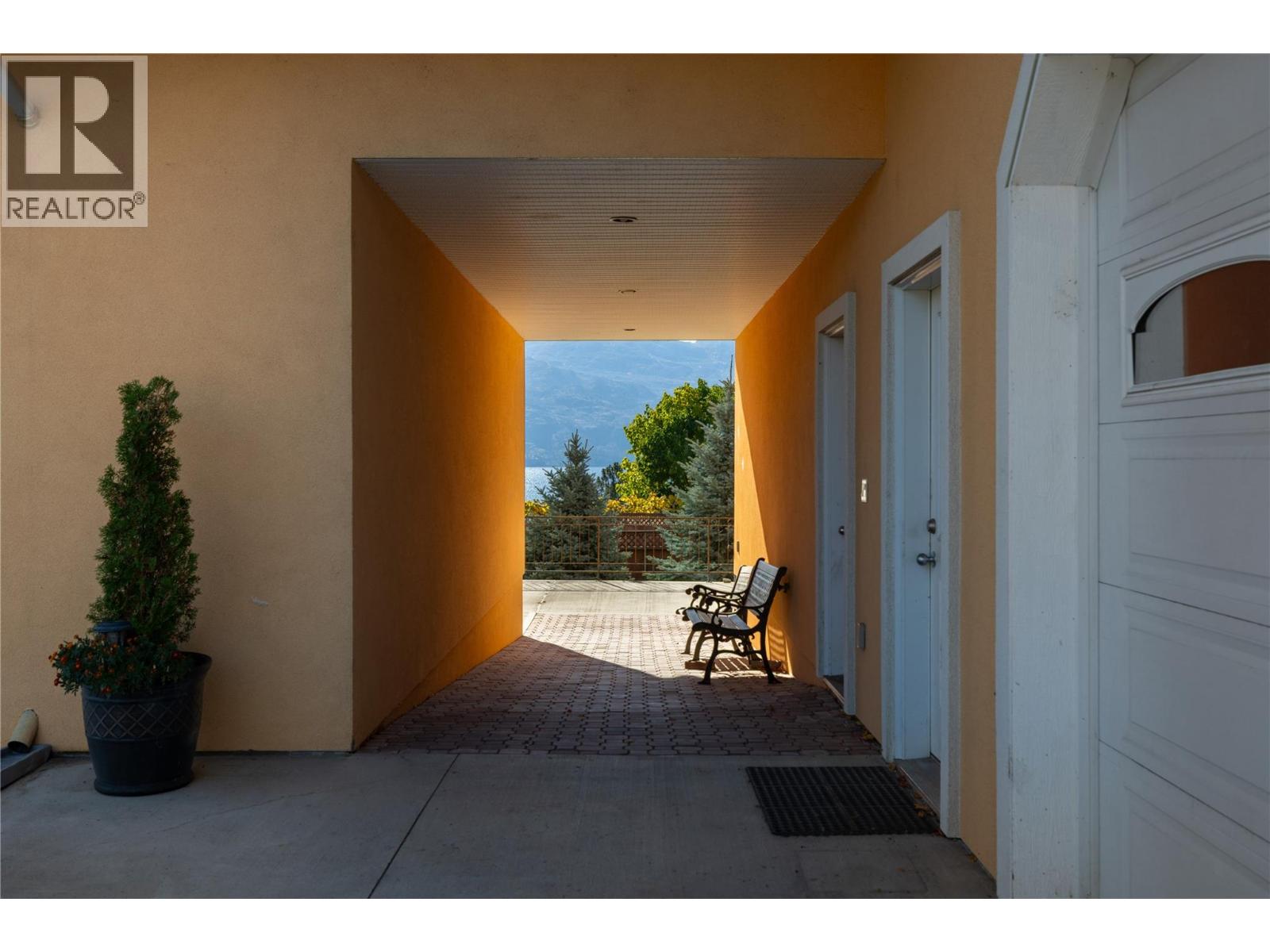  3820 Wetton Road, West Kelowna