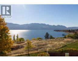 Full ensuite bathroom - 3820 Wetton Road, West Kelowna, BC V4T2C1 Photo 25