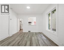 Living room - 26 Sherman Avenue N, Hamilton, ON L8L6L8 Photo 8