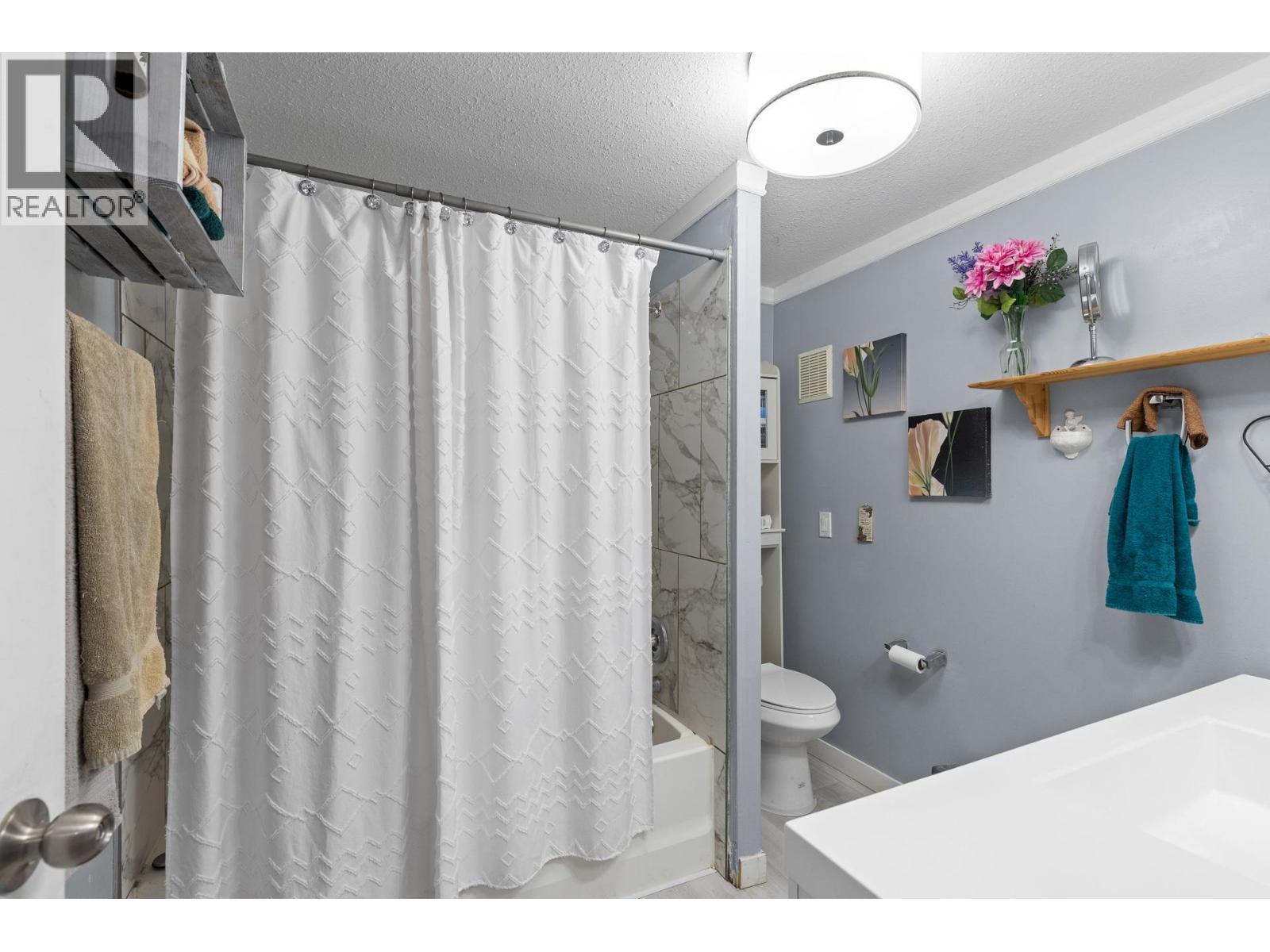 106 1699 Ross Road, West Kelowna