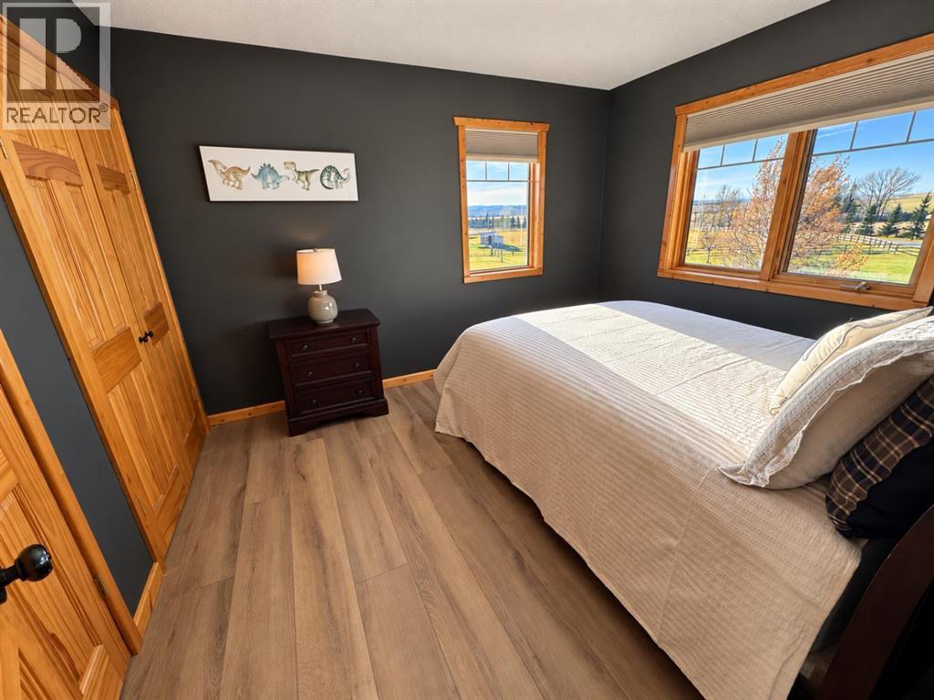 258104 48 Street W, photo 32 of 50
