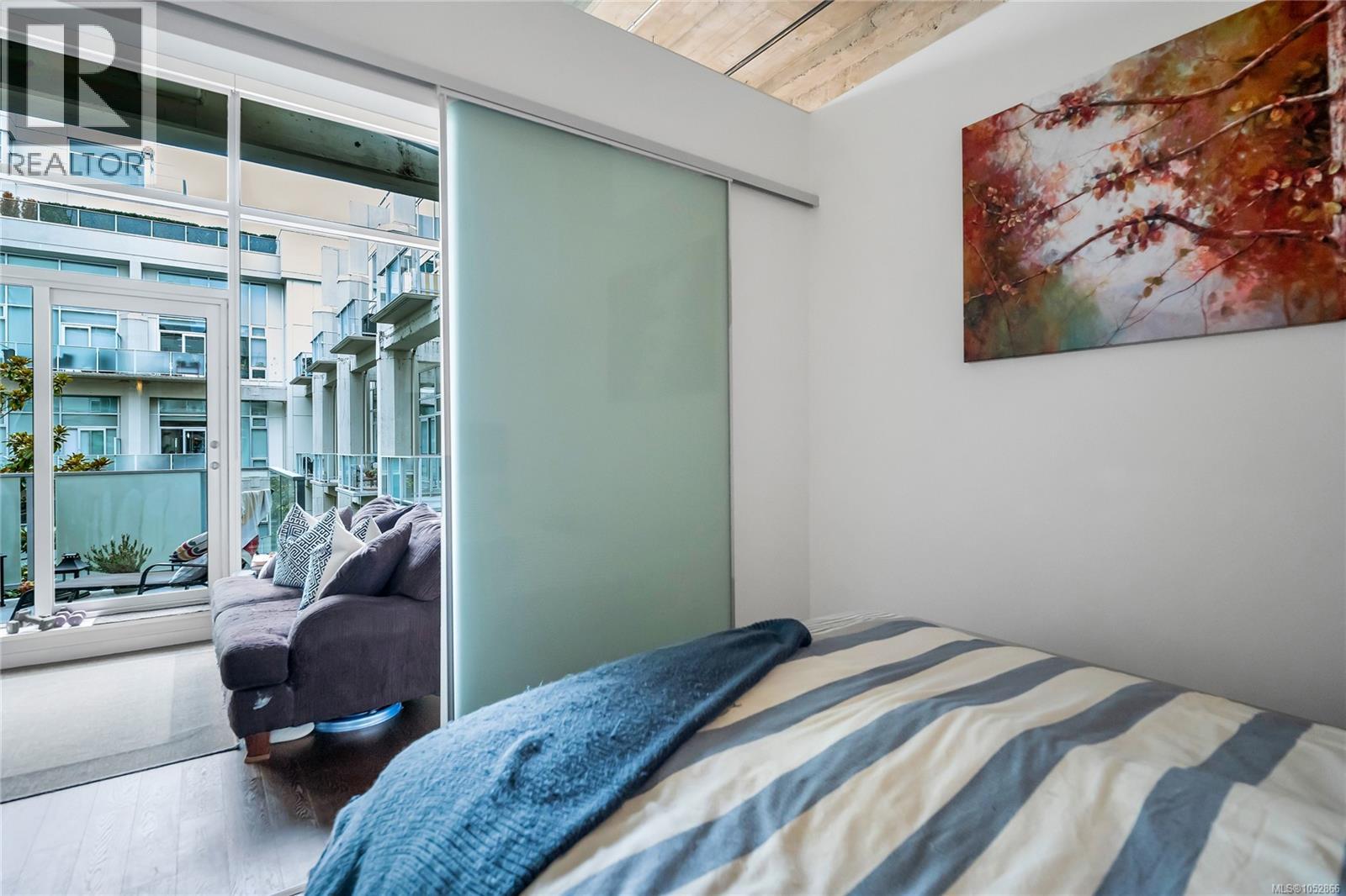 327 770 Fisgard Street, Victoria
