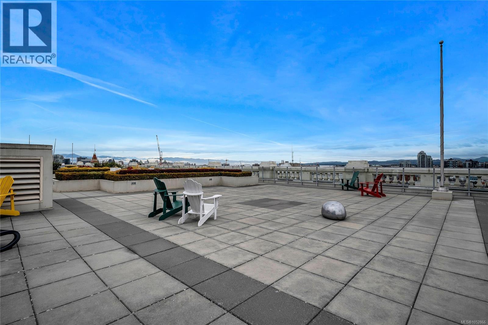327 770 Fisgard Street, Victoria