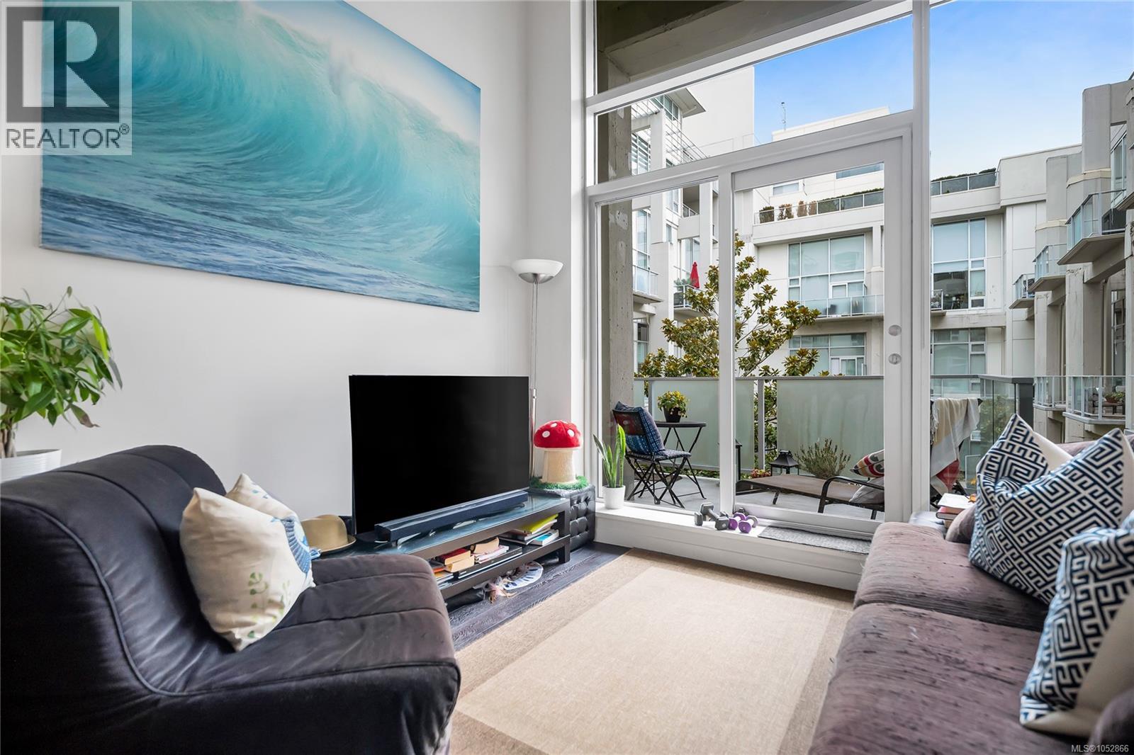 327 770 Fisgard Street, Victoria