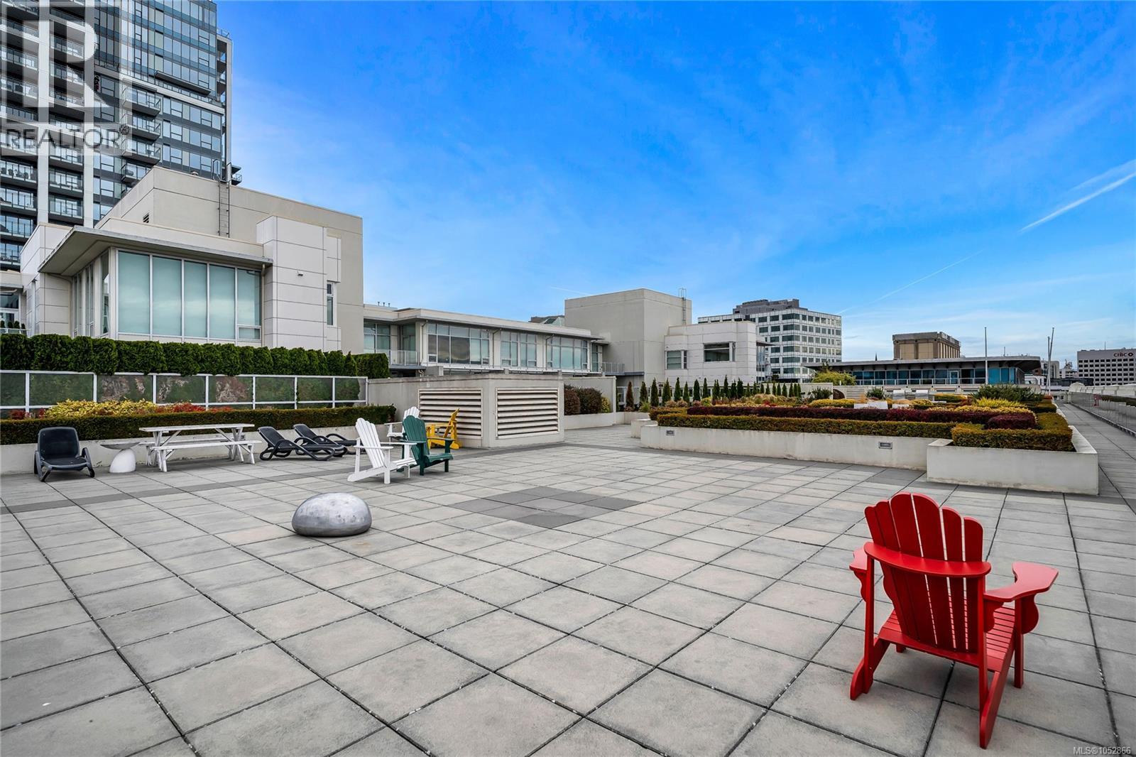 327 770 Fisgard Street, Victoria