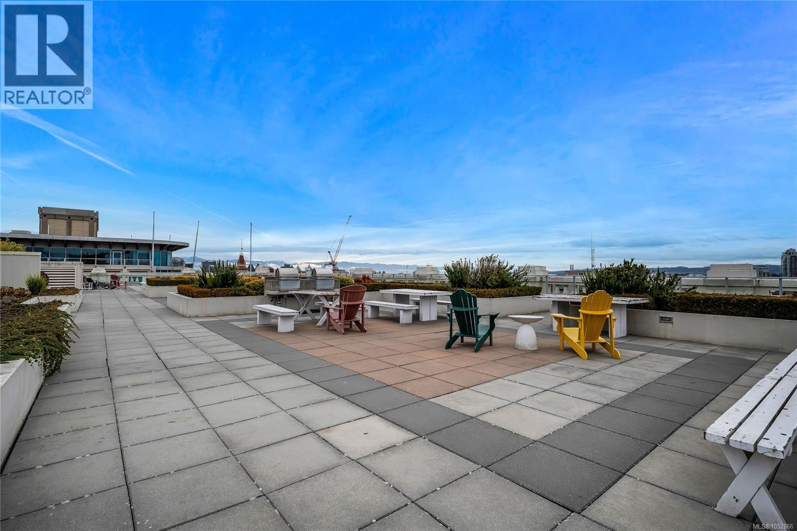 327 770 Fisgard Street, Victoria