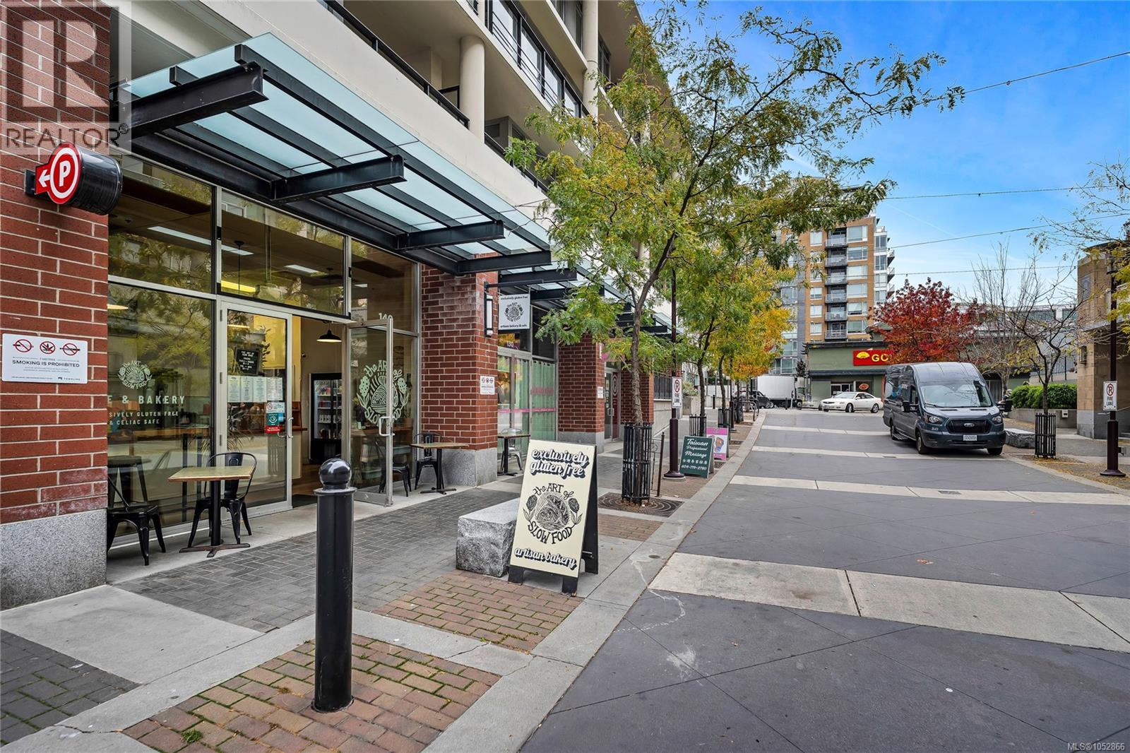 327 770 Fisgard Street, Victoria