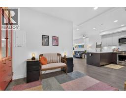 101 7162 West Saanich Rd, Central Saanich, BC V8M1P6 Photo 15