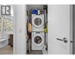101 7162 West Saanich Rd, Central Saanich, BC V8M1P6 Photo 18