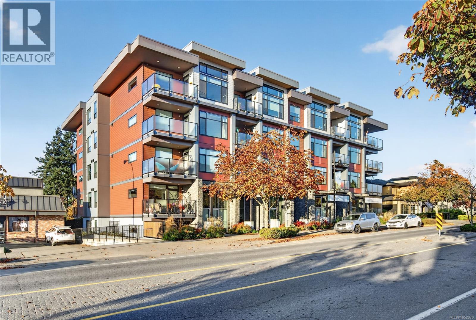 101 7162 West Saanich Road, Central Saanich