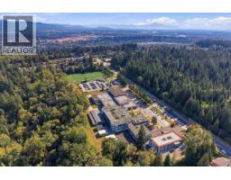 2322 Sumpter Drive, Coquitlam, BC V3J6Y2 Photo 8