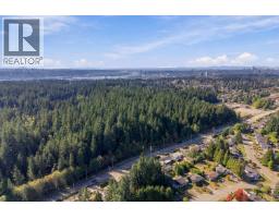 2322 Sumpter Drive, Coquitlam, BC V3J6Y2 Photo 9