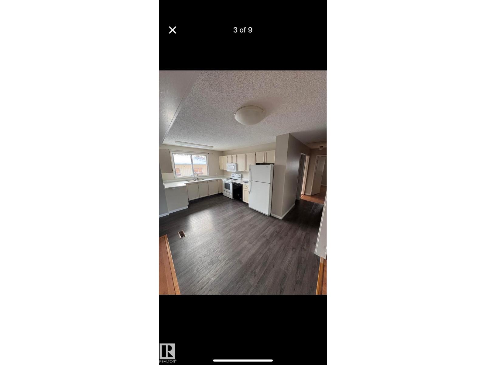 10829 32A AV NW, Edmonton — photo 4